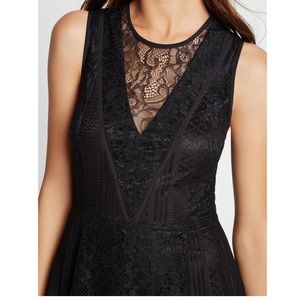 BCBG generation LACE FIT FLARE DRESS NWithoutT